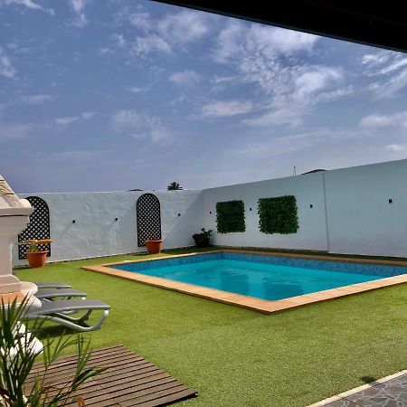 Villa Miriam Тинахо Екстериор снимка