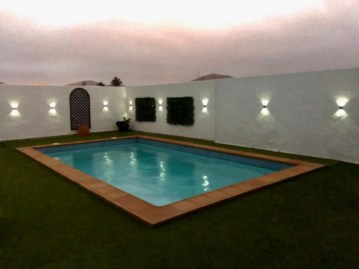 Villa Miriam Тинахо Екстериор снимка