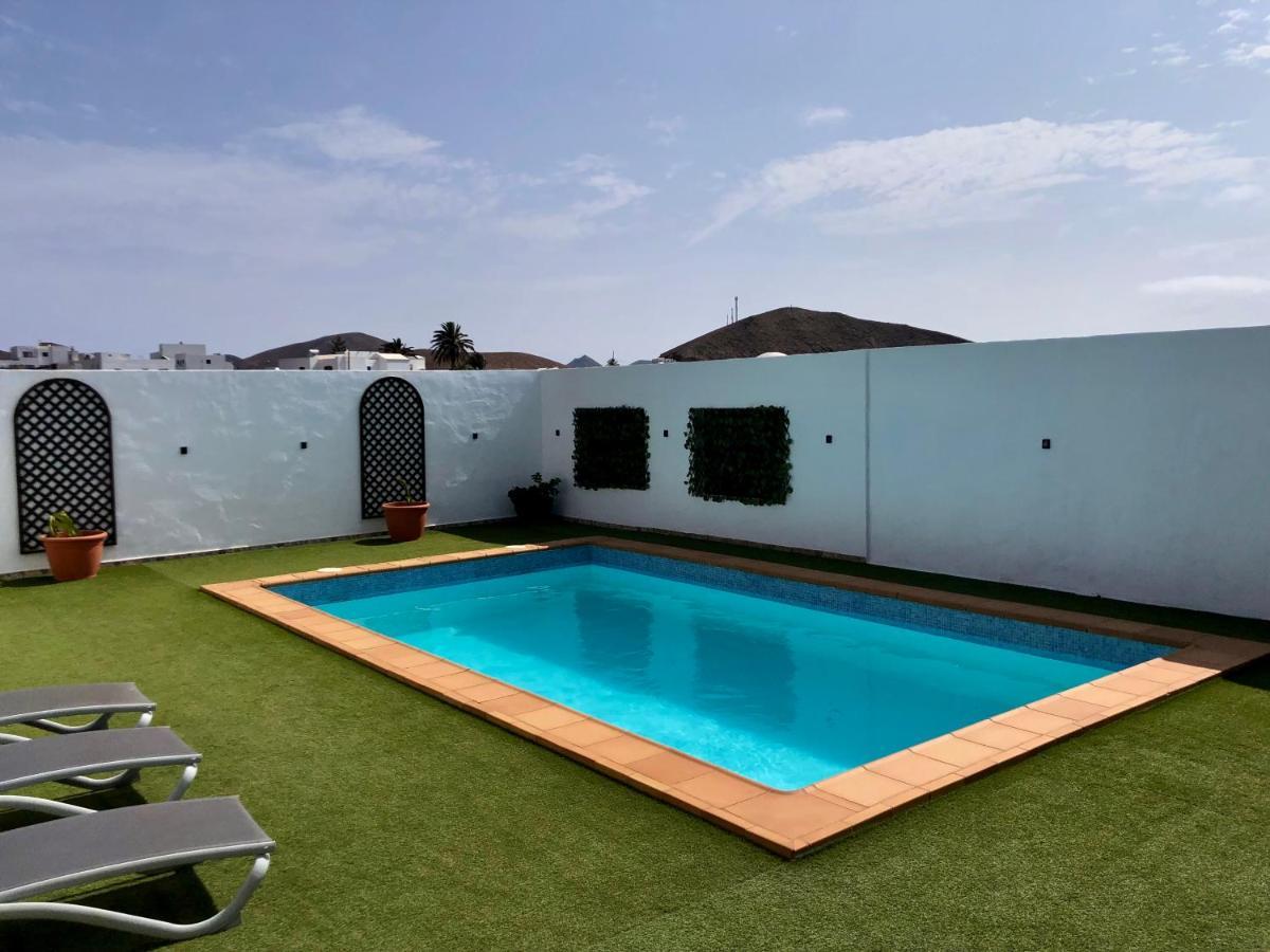 Villa Miriam Тинахо Екстериор снимка